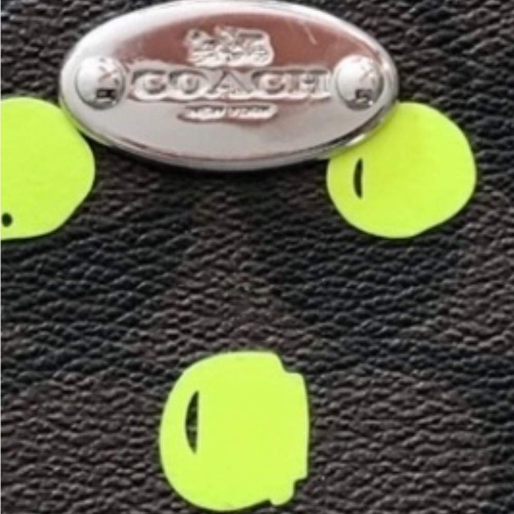 Coach wallet. Rare. Authentic. - Picture 2 of 7